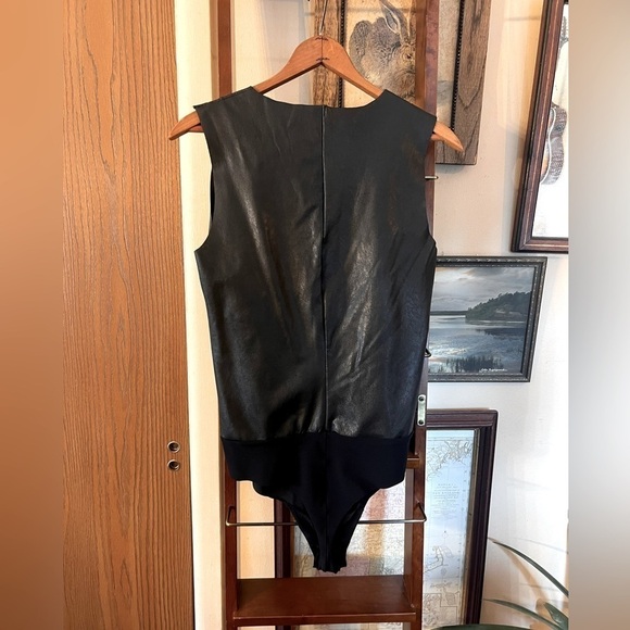 Commando Women's Faux Leather
Bodysuit Size Medium - Picture 5 of 5